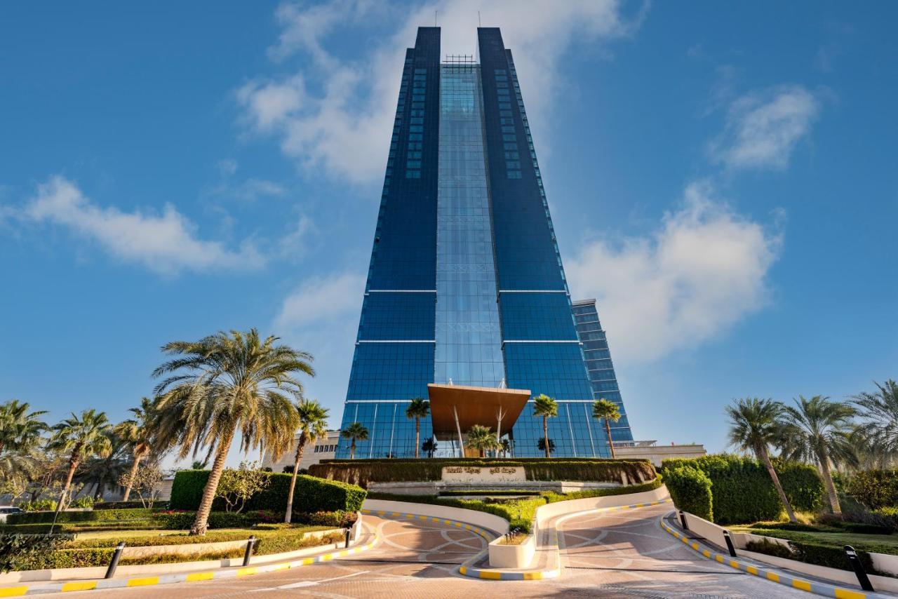 Dusit Thani Abu Dhabi Hotel Exterior photo