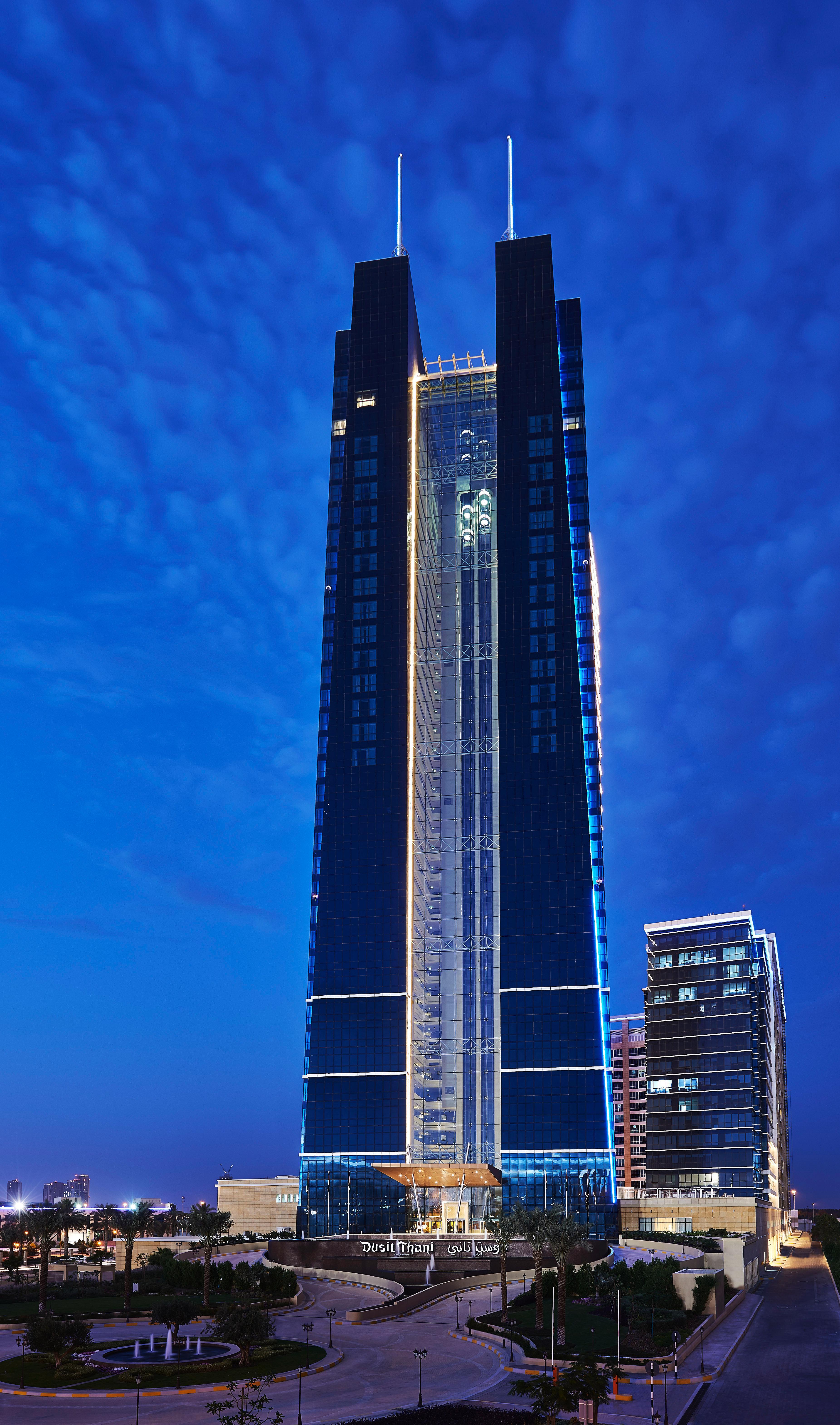 Dusit Thani Abu Dhabi Hotel Exterior photo